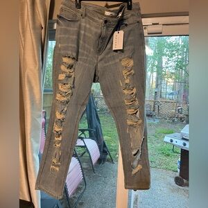 NWT 3XL Eunina skinny mid rise light wash frayed jeans